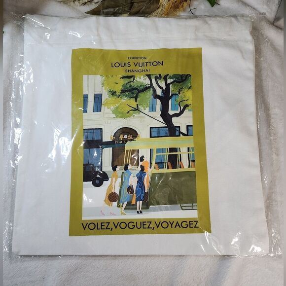 Authentic New Louis Vuitton Shanghai Expo Bag - Picture 3 of 6